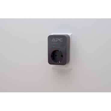 APC 1 Outlet 230V Essential SurgeArrest (PME1WB-GR) - Image 3